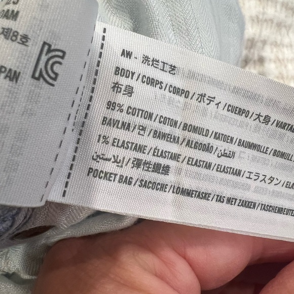 ABERCROMBIE & FITCH Ultra High Rise Ankle Straight Jeans Medium Wash 30XS - Picture 9 of 9